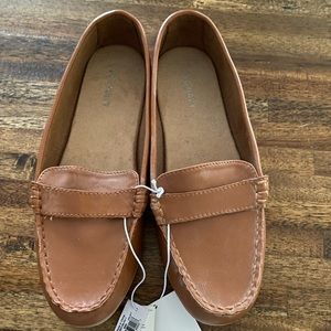 NWT Old Navy brown loafers